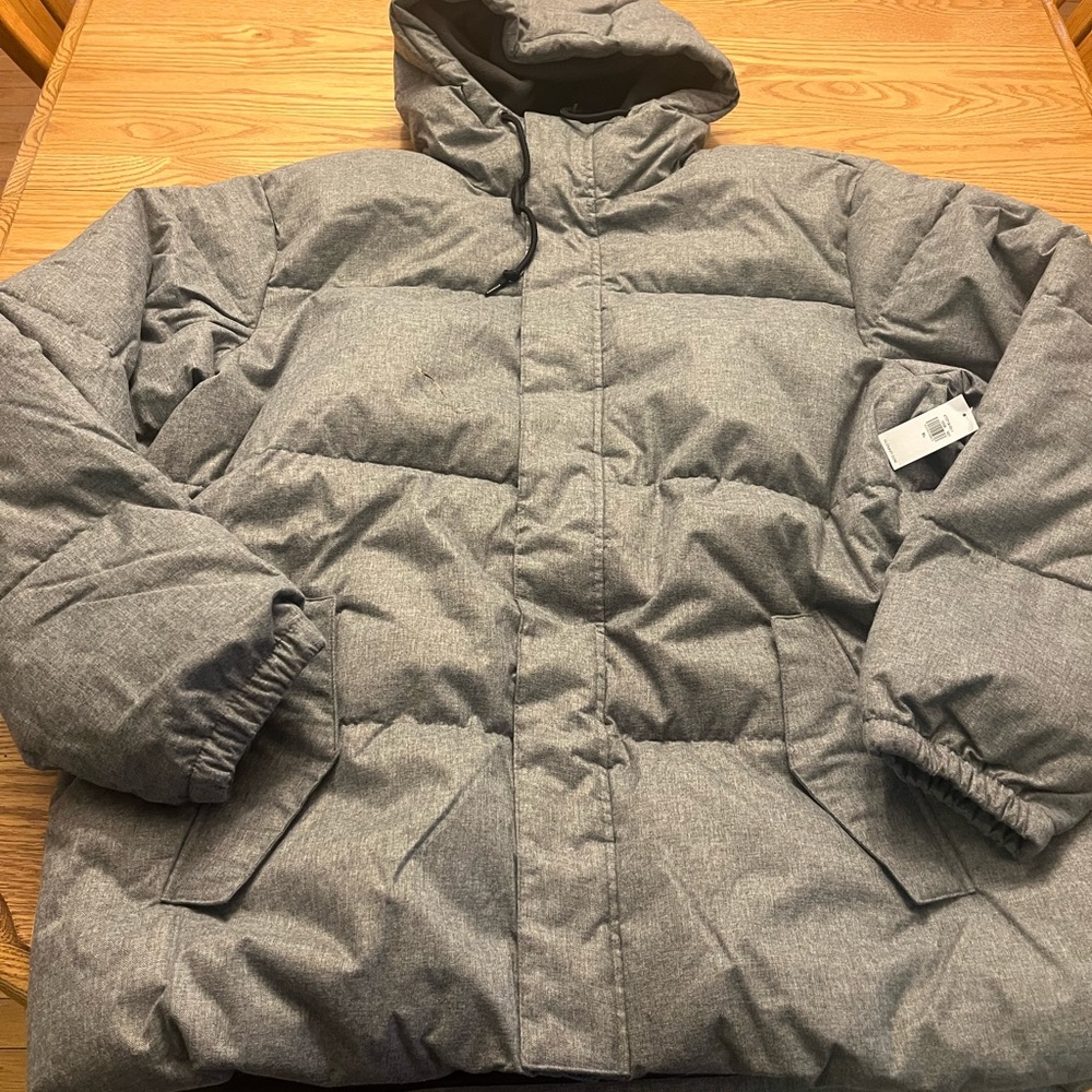 Old Navy Gray Men’s Puffer Jacket